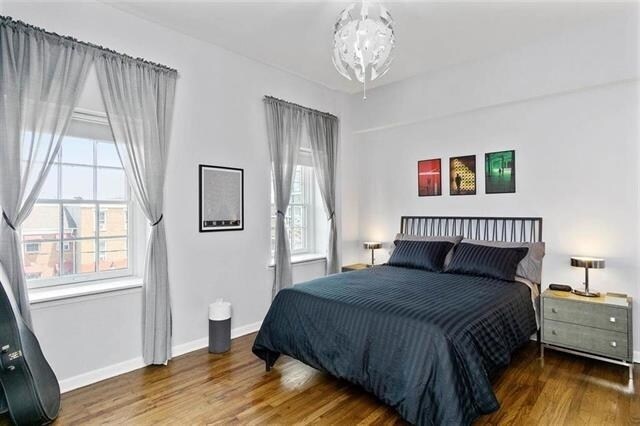 Building Photo - 357 Varick St