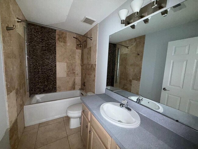 Building Photo - 1314 Key W Ct
