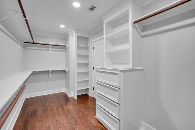 Building Photo - 405 Mystic Trail Loop