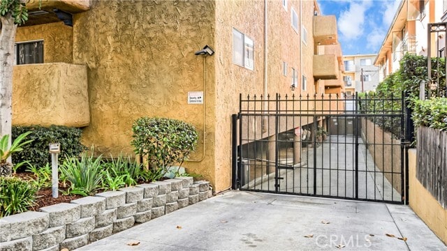 Building Photo - 355 S Madison Ave