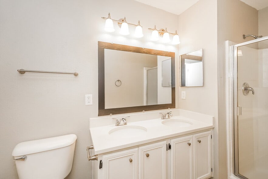 Building Photo - 2931 Volturno Dr