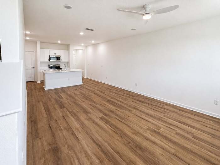 Building Photo - 8667 Elmo Ln