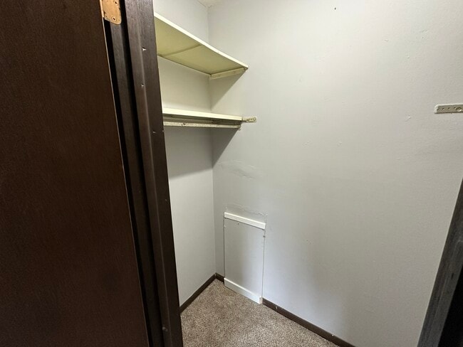 Building Photo - Coachlight Village Apartments