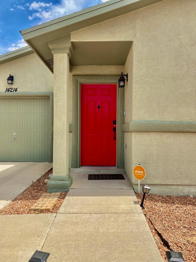 Building Photo - 14214 Lasso Rock Dr