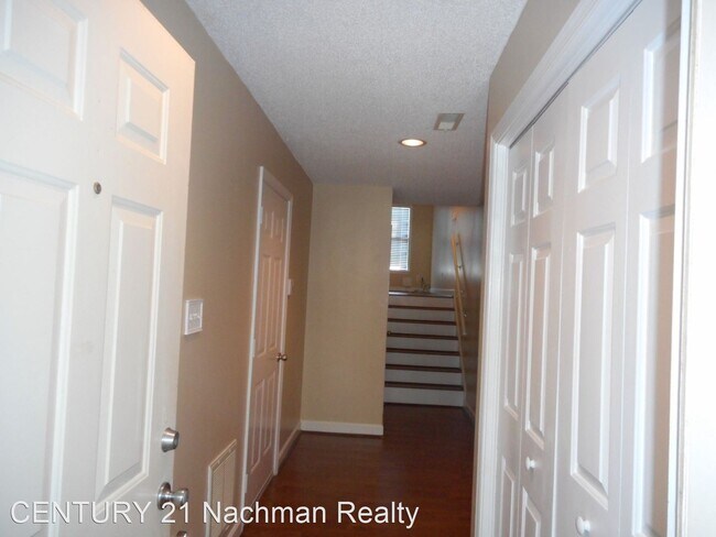 Building Photo - 2 br, 2.5 bath House - 675 Todd Trail