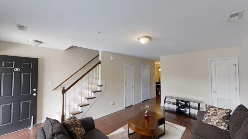 Building Photo - 347 Family Lodge Dr