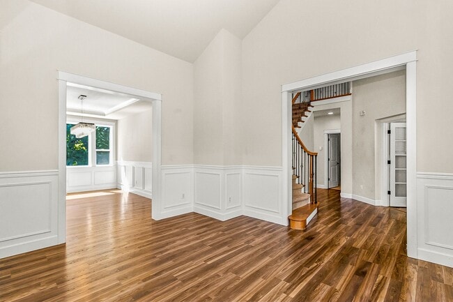 Building Photo - 6.6 Acre Retreat