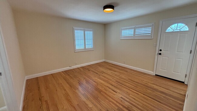 Building Photo - 8096 Juniper Ave