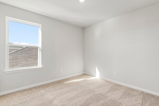 Building Photo - 6404 Autumn Equinox Dr