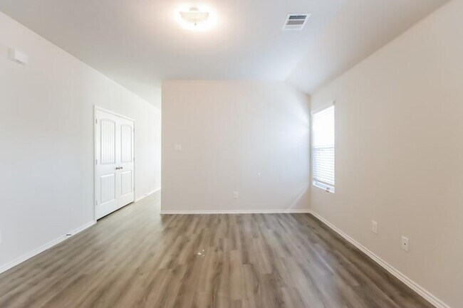 Building Photo - 22319 Porter Mountain Trl
