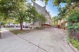 Building Photo - 4303 Buena Vista St