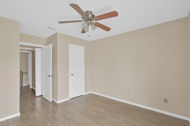 Building Photo - 1606 Hazelwood St