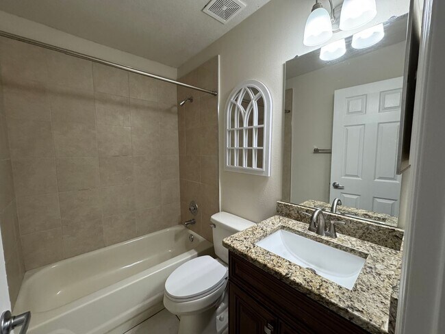 Building Photo - Charming 3 Bedroom, 2 Bathroom Home in Winter Park!!