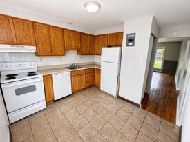 Building Photo - Benton Stephens Apartments