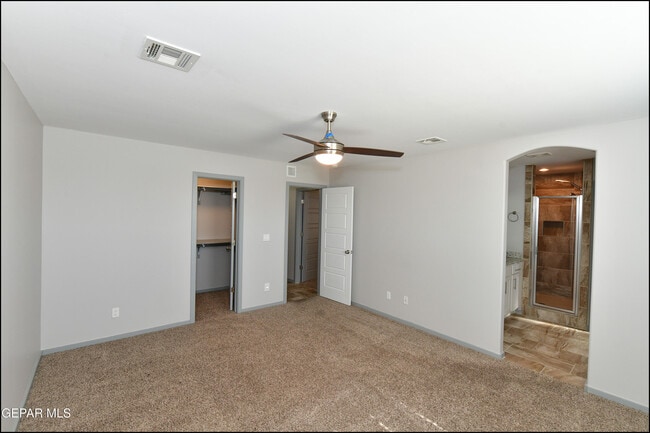 Building Photo - 13744 Flora Vista Ave