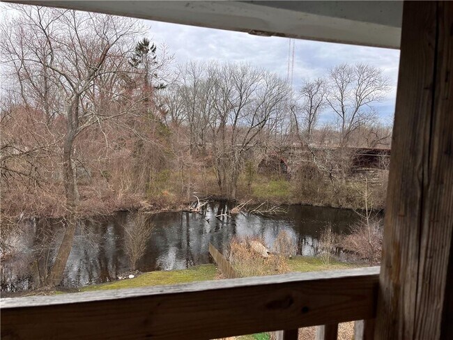 Building Photo - 28 Roger Williams Ave