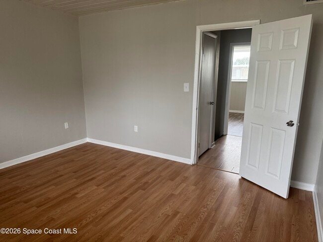 Building Photo - 1010 N Fiske Blvd