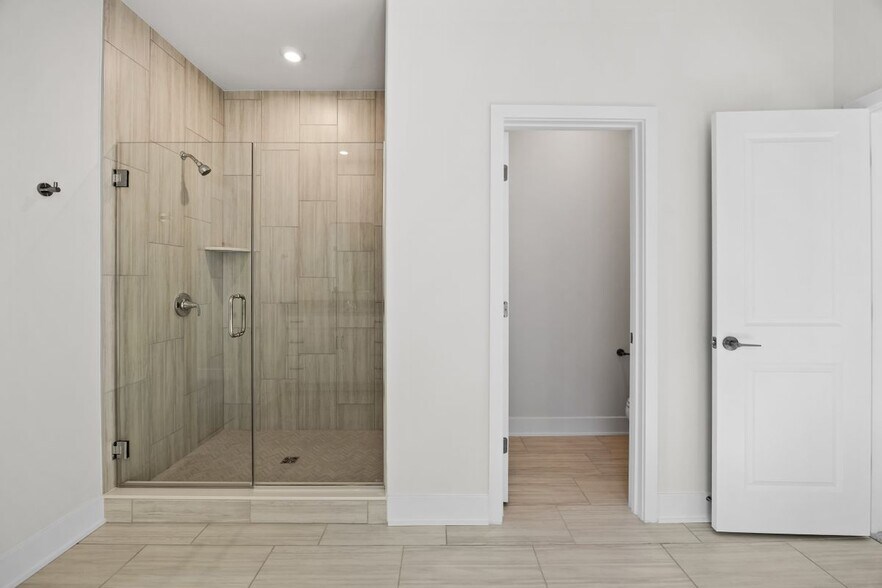 Building Photo - 104 Alabaster Ln