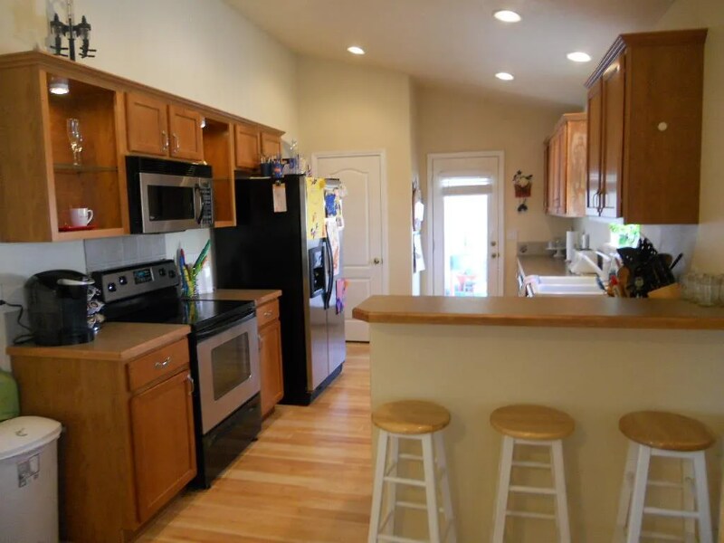 Building Photo - 482 NW Sandpiper Ave