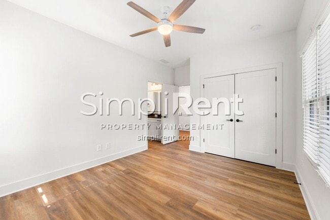 Building Photo - New 4/3 Home in East Point - 1st month fre...