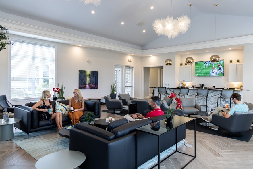 Building Photo - Orange Grand Communities