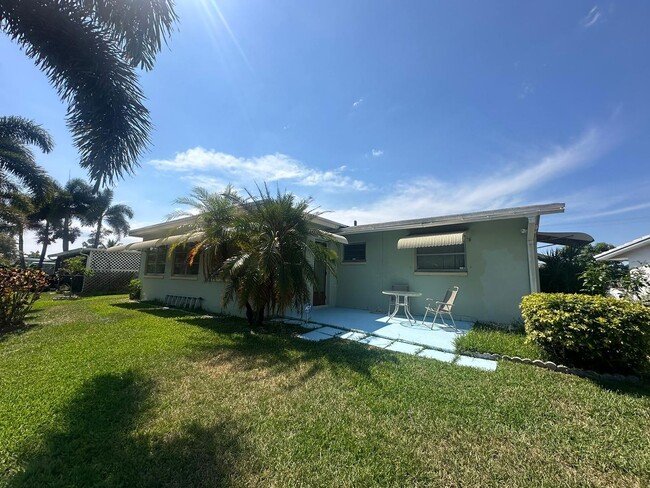 Building Photo - 55+ Community Tamarac Single Family 2 bedr...