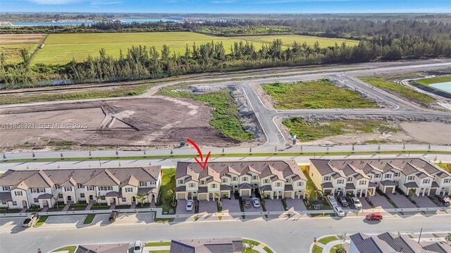 Building Photo - 2546 SE 29th St