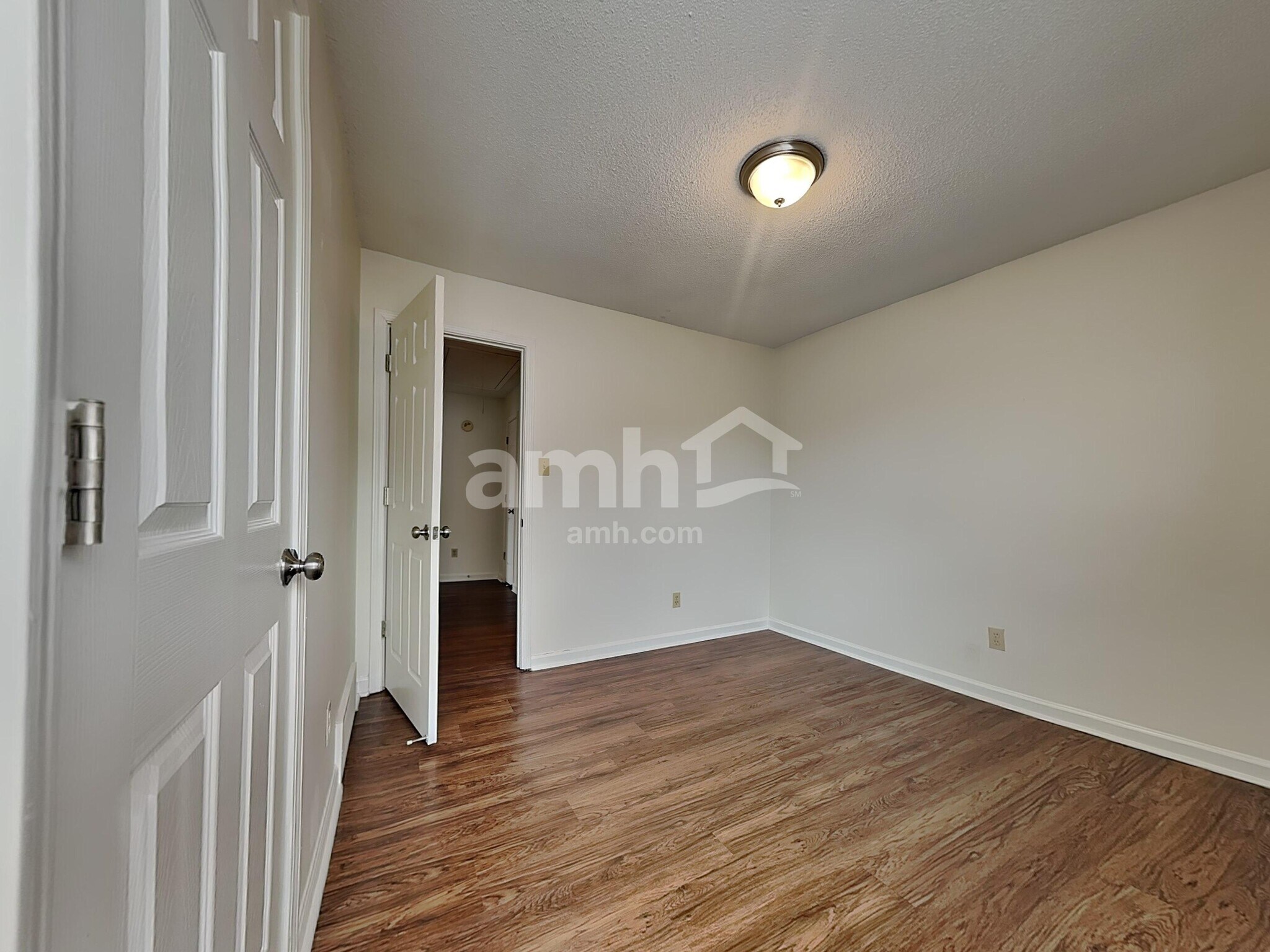 Building Photo - 821 Rain Dance Way