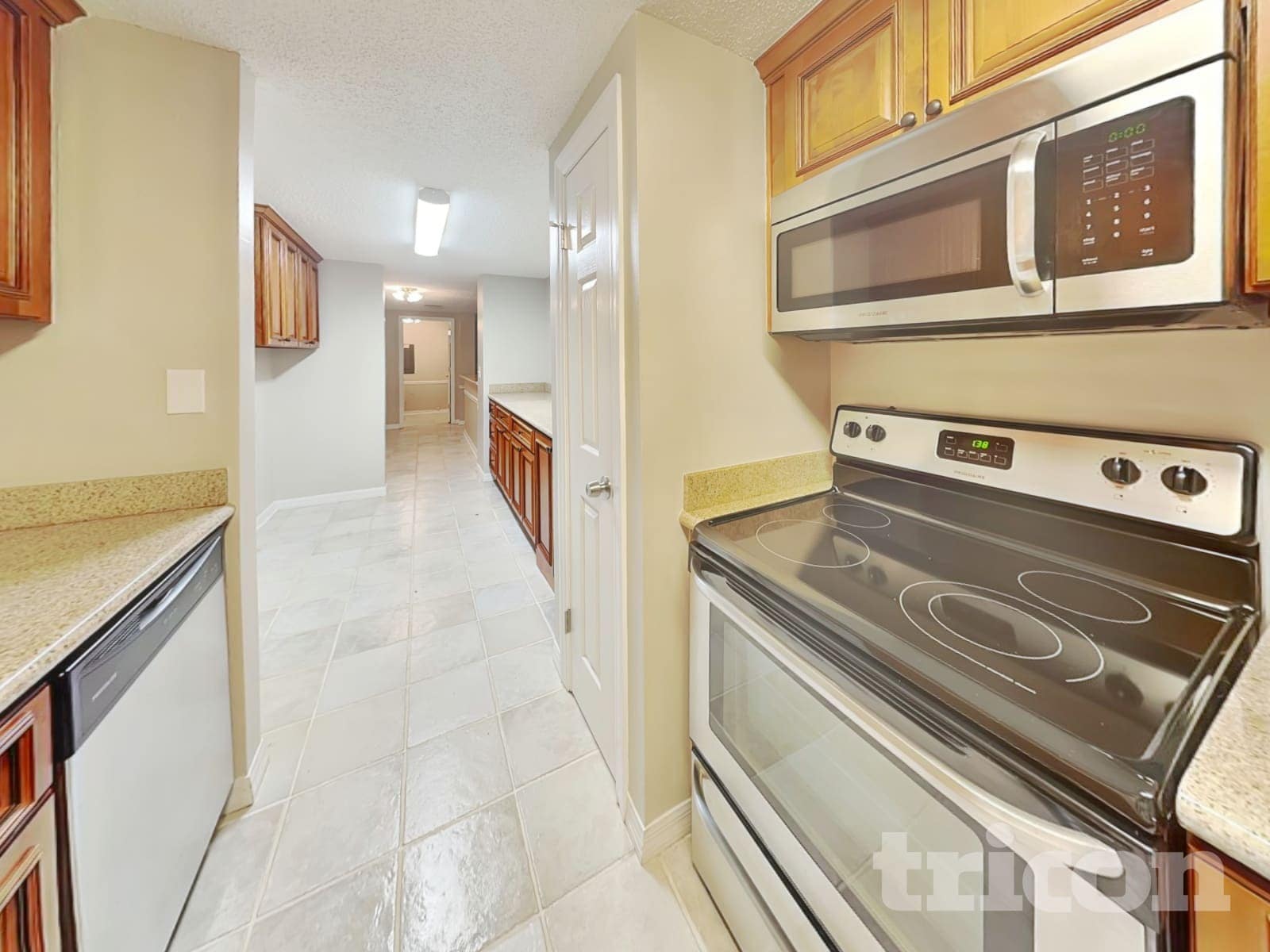 Building Photo - 18307 Oakdale Rd