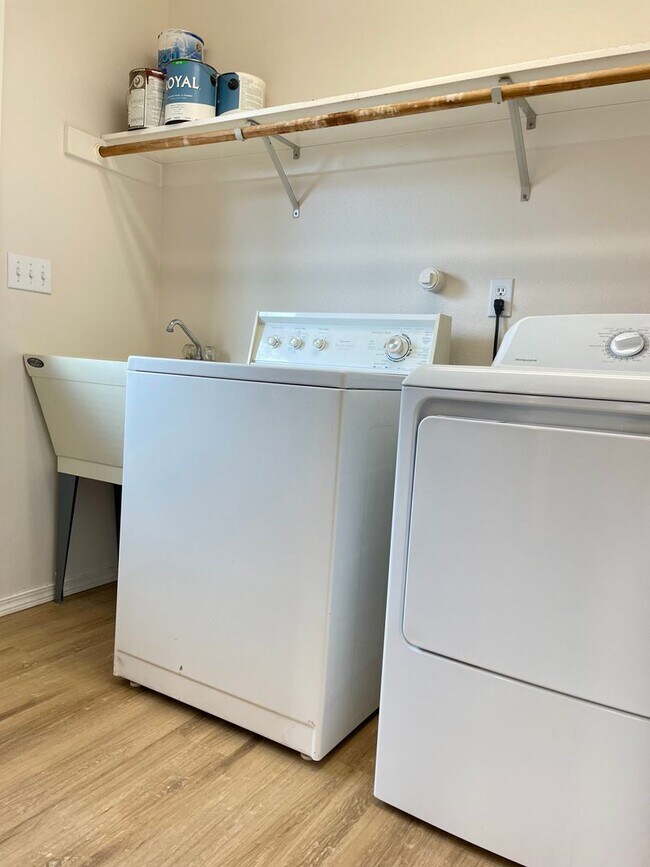 Building Photo - Beautiful Home on Indiana Drive in Ellensburg