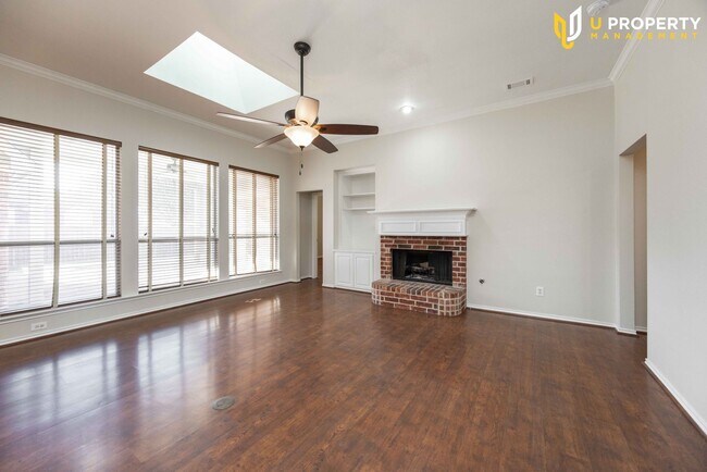 Building Photo - What's special