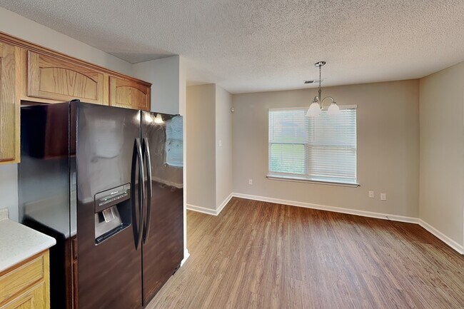 Building Photo - 1071 Red Fern Cir E
