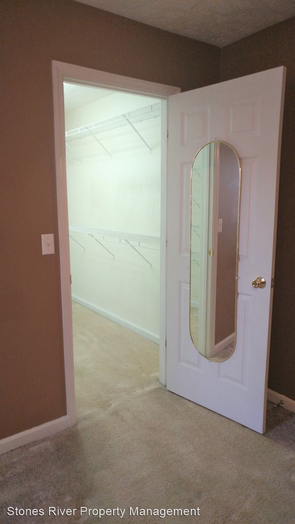 Building Photo - 4 br, 2.5 bath House - 522 Breslin Ave.