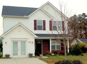 Building Photo - Beautiful 4bd/2.5bth home with an open lay...