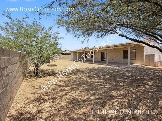 Building Photo - 1519 W Bloomfield Pl