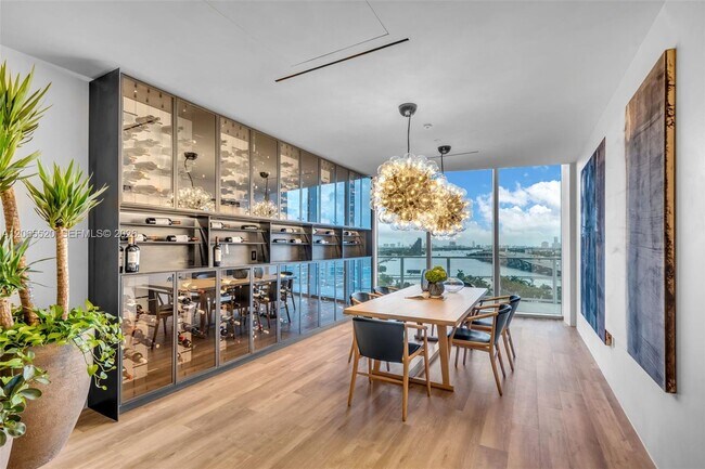 Building Photo - 1400 Biscayne Blvd