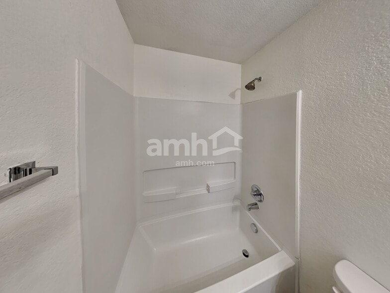Building Photo - 431 Tequila Ranch