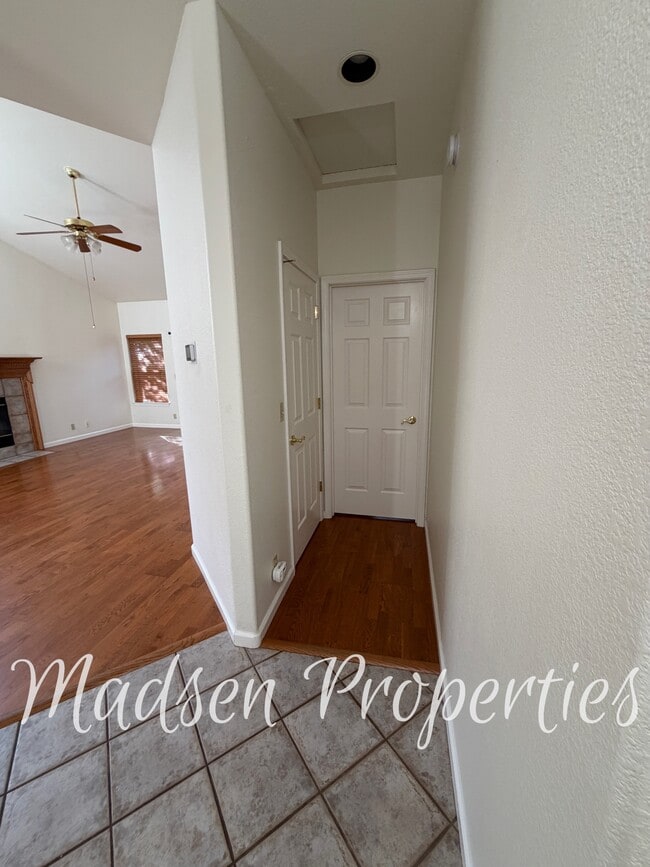 Building Photo - 255 Mission Serra Terrace