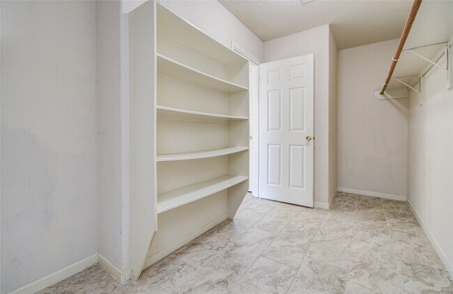 Building Photo - 4214 Forest Rain Ln