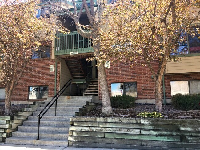 Primary Photo - Beautful Condo in Tall Pines