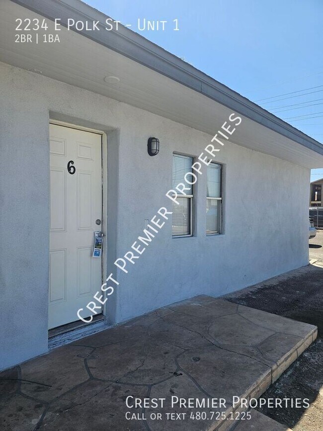 Building Photo - 2234 E Polk St