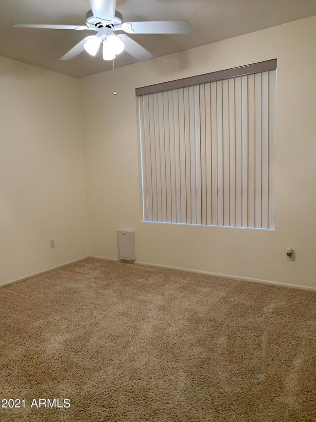 Building Photo - 15136 W Corral Dr