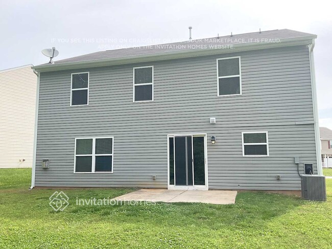 Building Photo - 1119 Sweetgum St