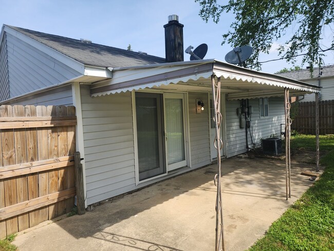 Building Photo - 3 BR - 1BTH Single Family Home!