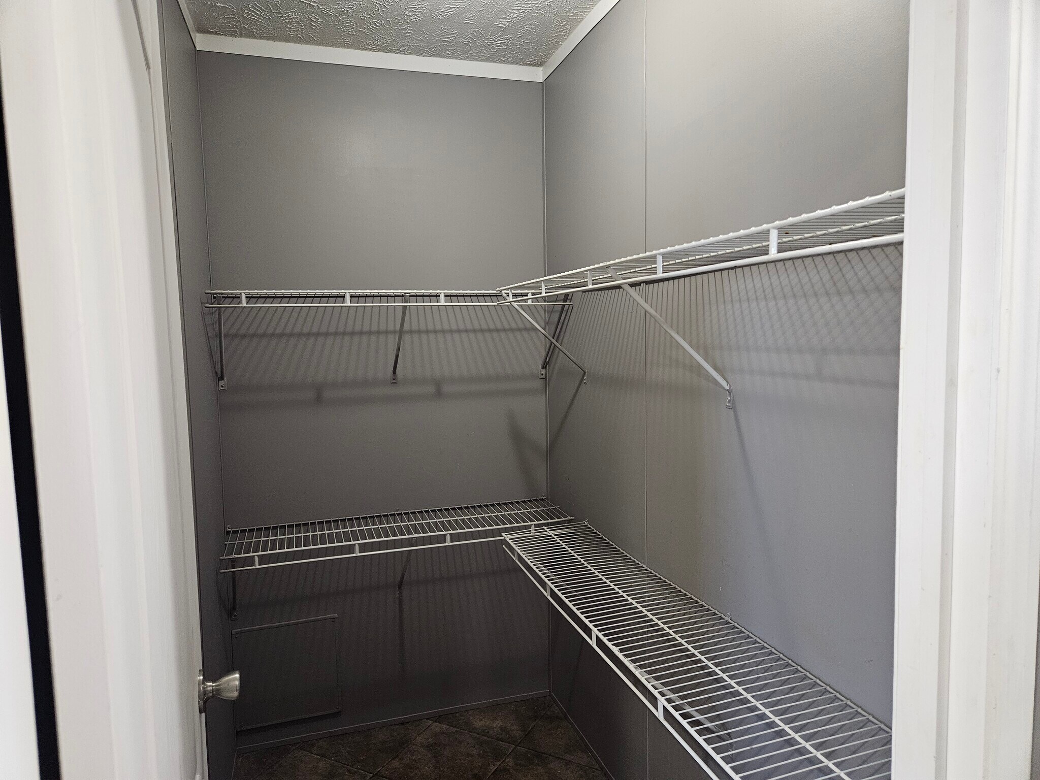 Building Photo - 64 Lynnwood Cir