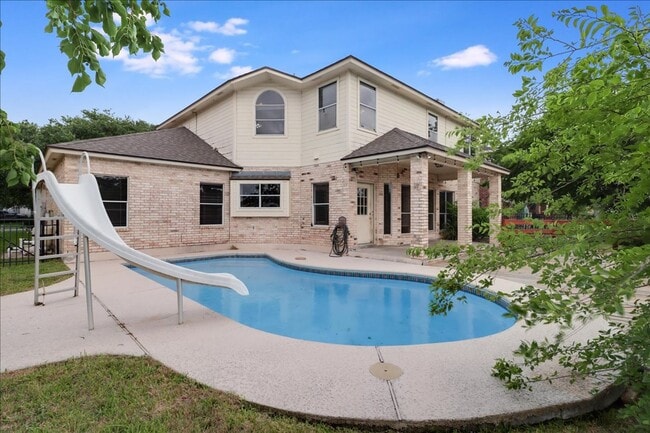 Building Photo - 7426 Lake Travis Dr