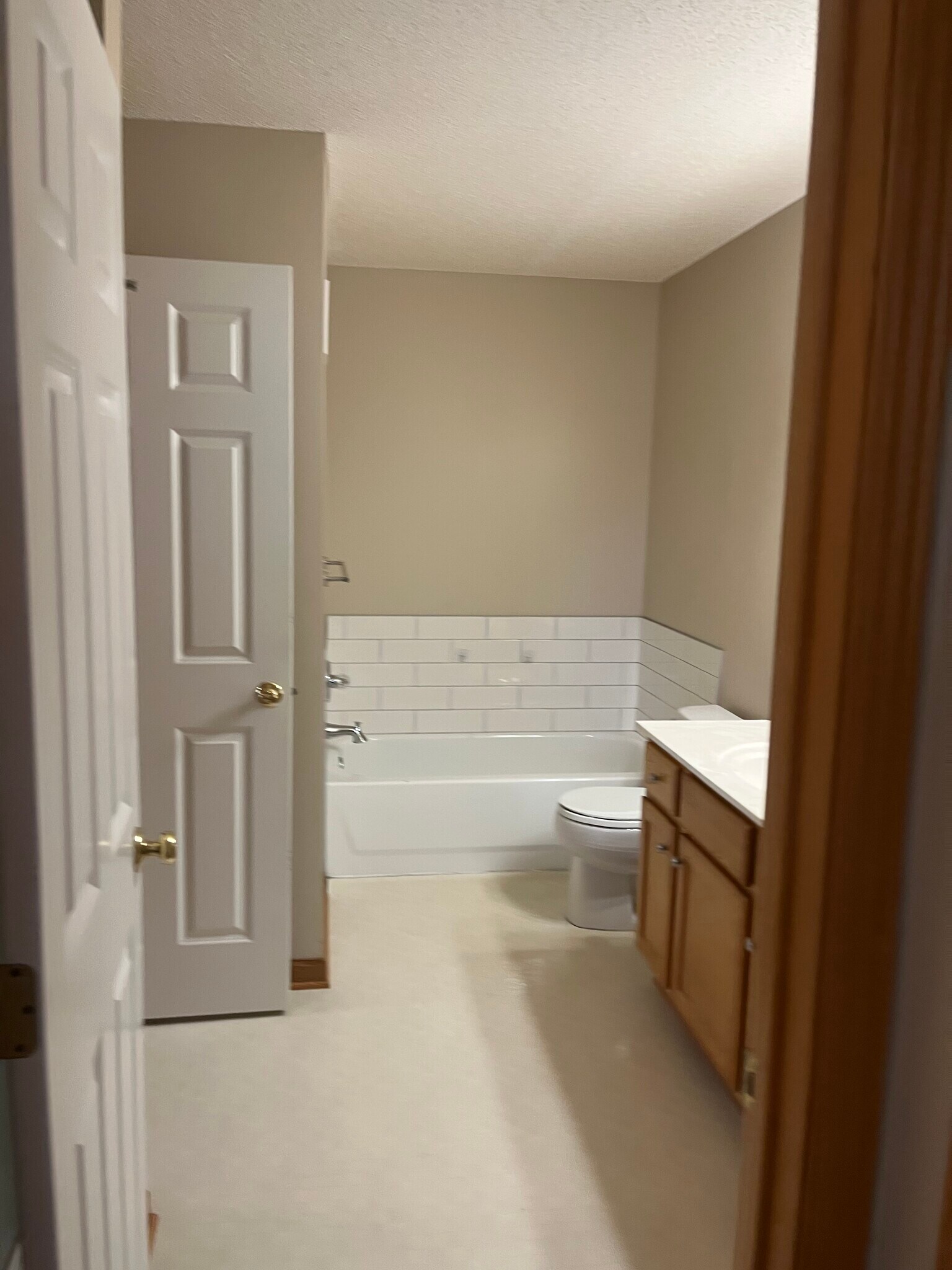 Master Bath - 7834 Harvest Ln