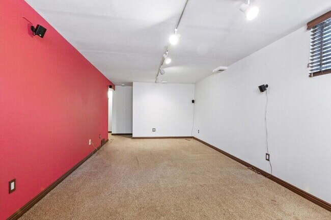 Building Photo - 1761 S Filbert Ct