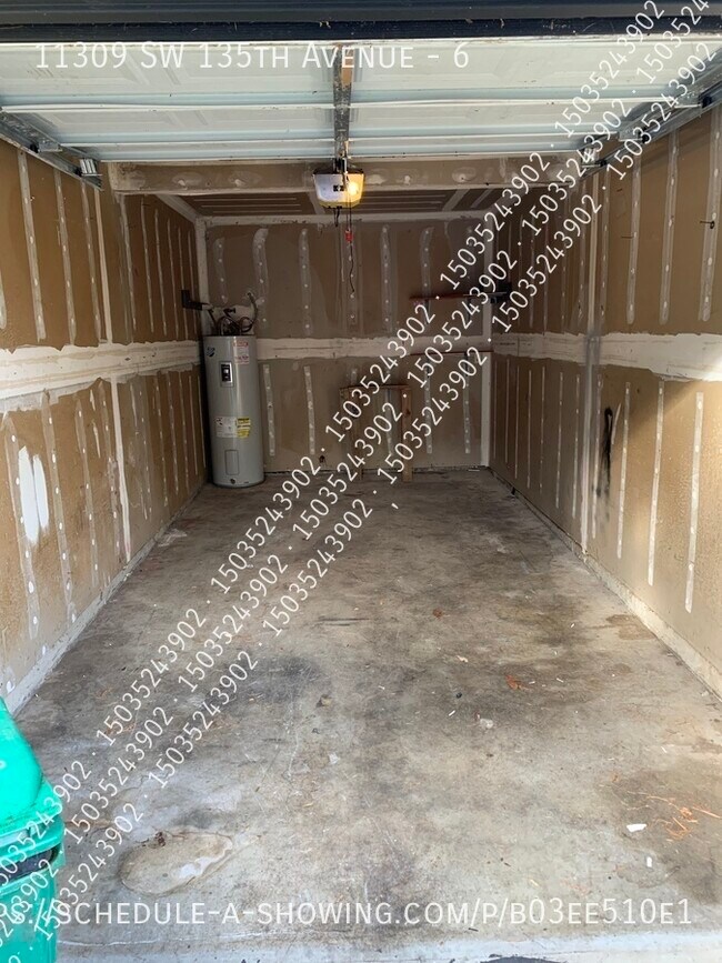Building Photo - 11309 SW 135th Ave