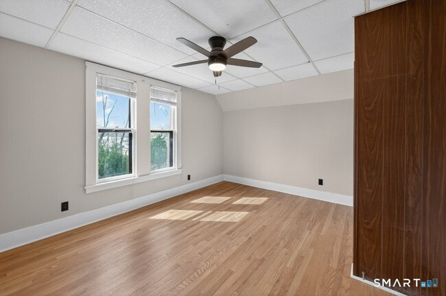 Building Photo - 164 W Main St